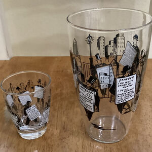 606. LOT OF 2 VINTAGE LIBBEY SANDWICH MAN CITYSCAPE BAR GLASSES